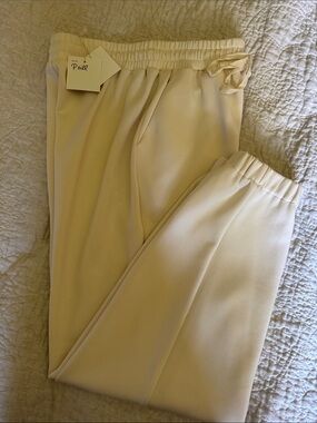 P chill Cream Drawstring Jogger Pants
